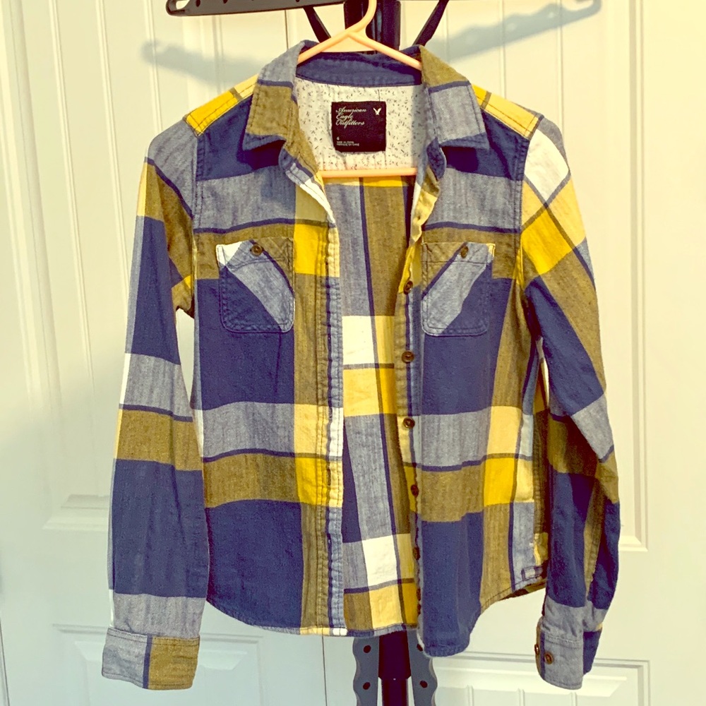 American Eagle Blue/Yellow Plaid Button Down Shirt